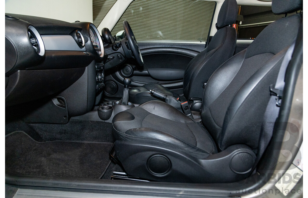 07/2012 Mini Cooper RAY R56 MY12 2D Hatchback Velvet Silver Metallic 1.6L