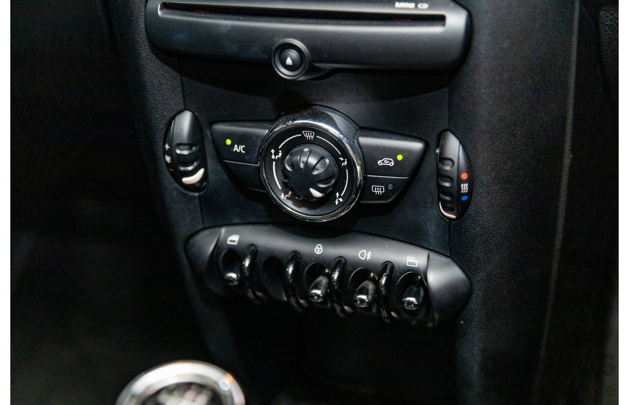 07/2012 Mini Cooper RAY R56 MY12 2D Hatchback Velvet Silver Metallic 1.6L