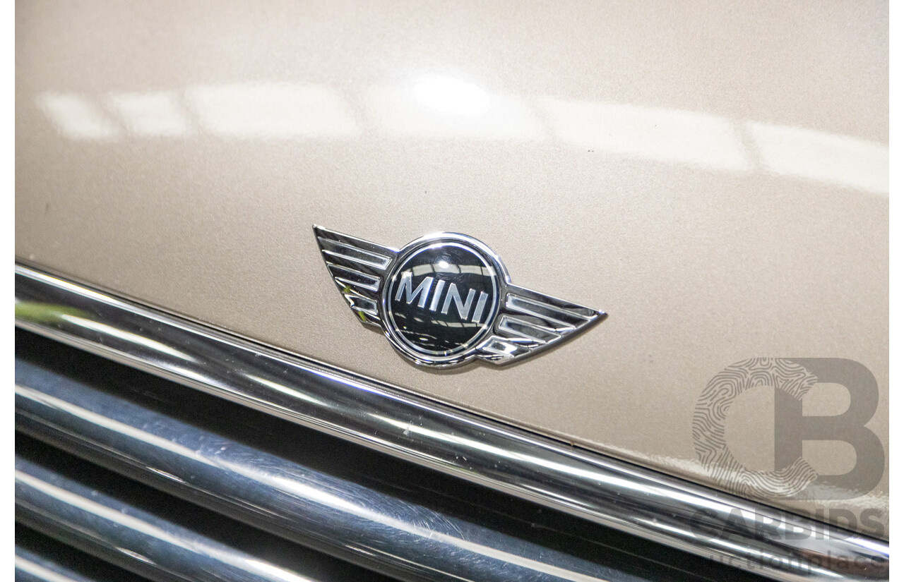 07/2012 Mini Cooper RAY R56 MY12 2D Hatchback Velvet Silver Metallic 1.6L