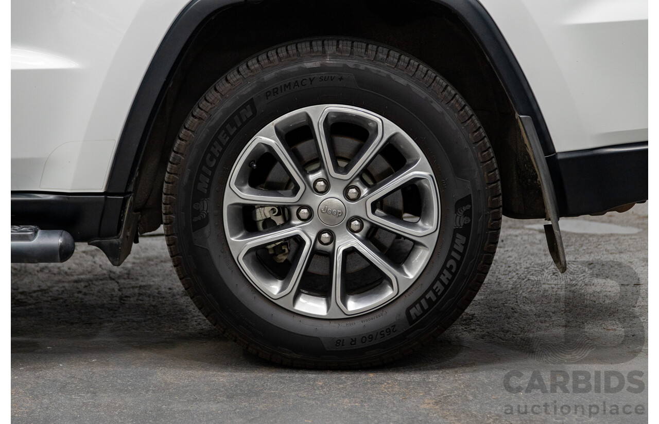 10/2014 Jeep Grand Cherokee Laredo (4x4) WK MY15 4d Wagon Bright White 3.0L Turbo Diesel