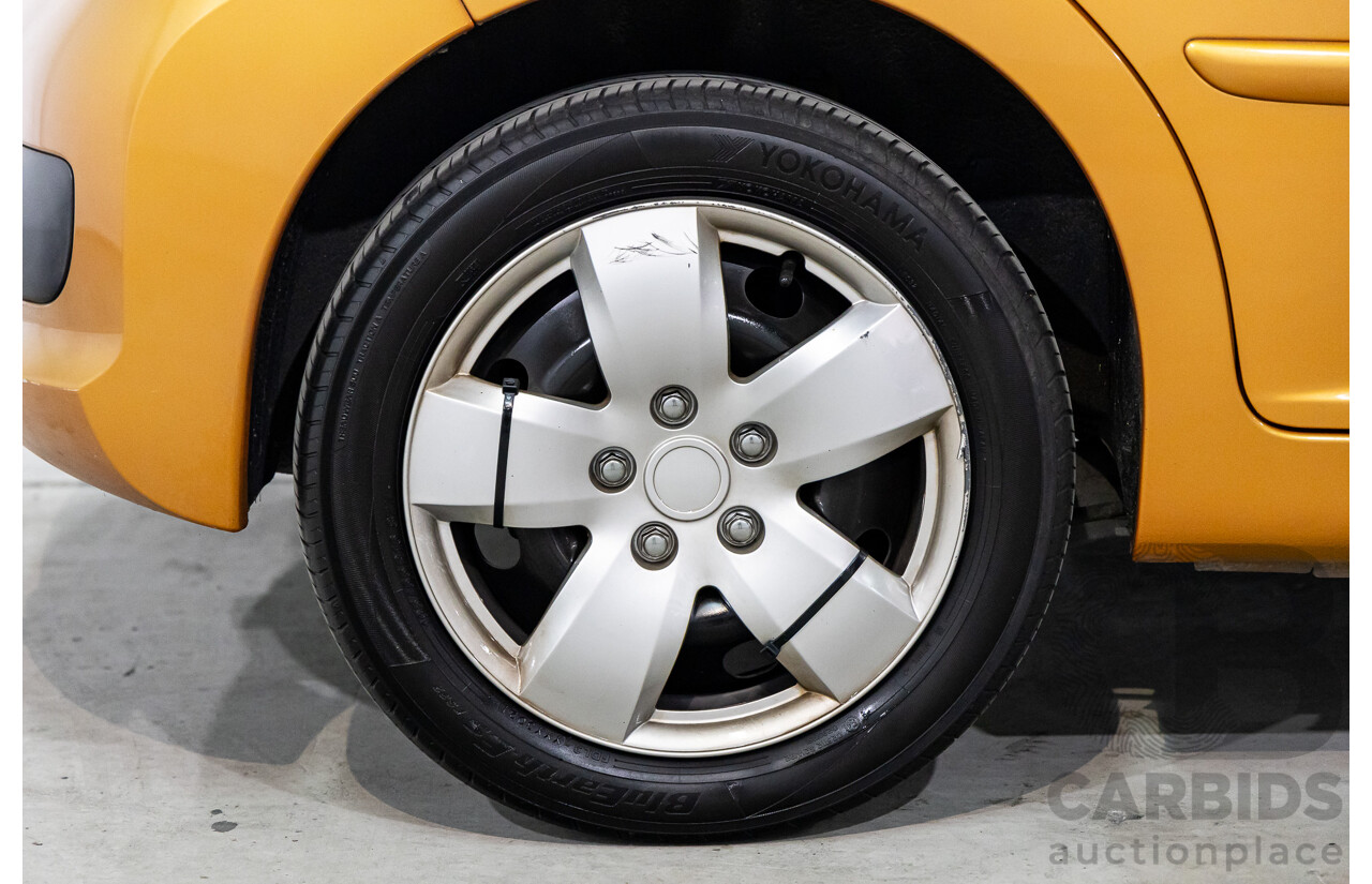 2/2009 Peugeot 207 XT  5d Hatchback Orange Salamanque Metallic 1.6L