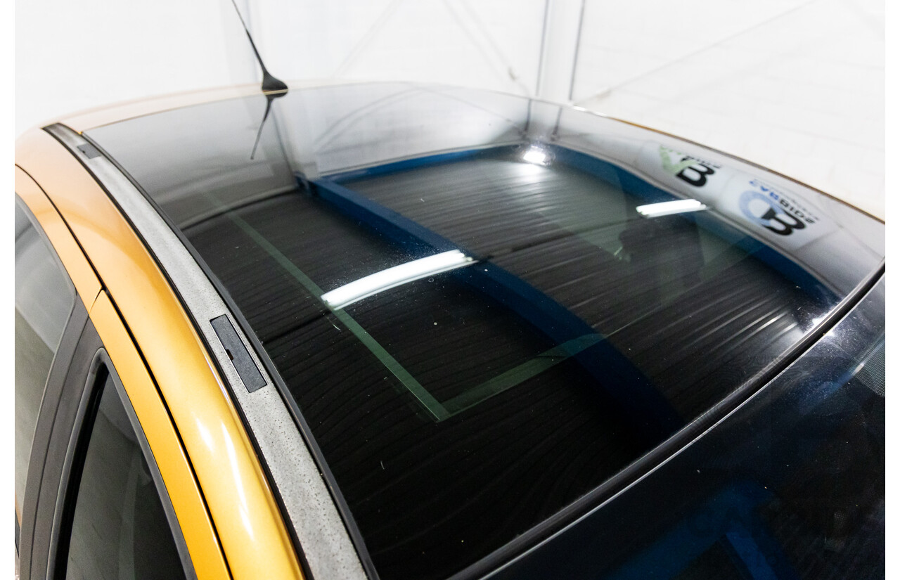 2/2009 Peugeot 207 XT  5d Hatchback Orange Salamanque Metallic 1.6L