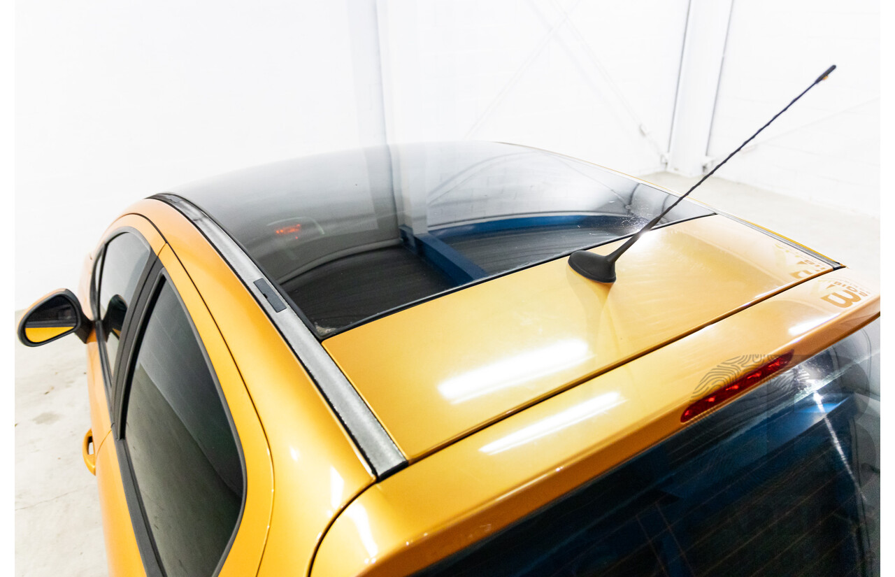 2/2009 Peugeot 207 XT  5d Hatchback Orange Salamanque Metallic 1.6L