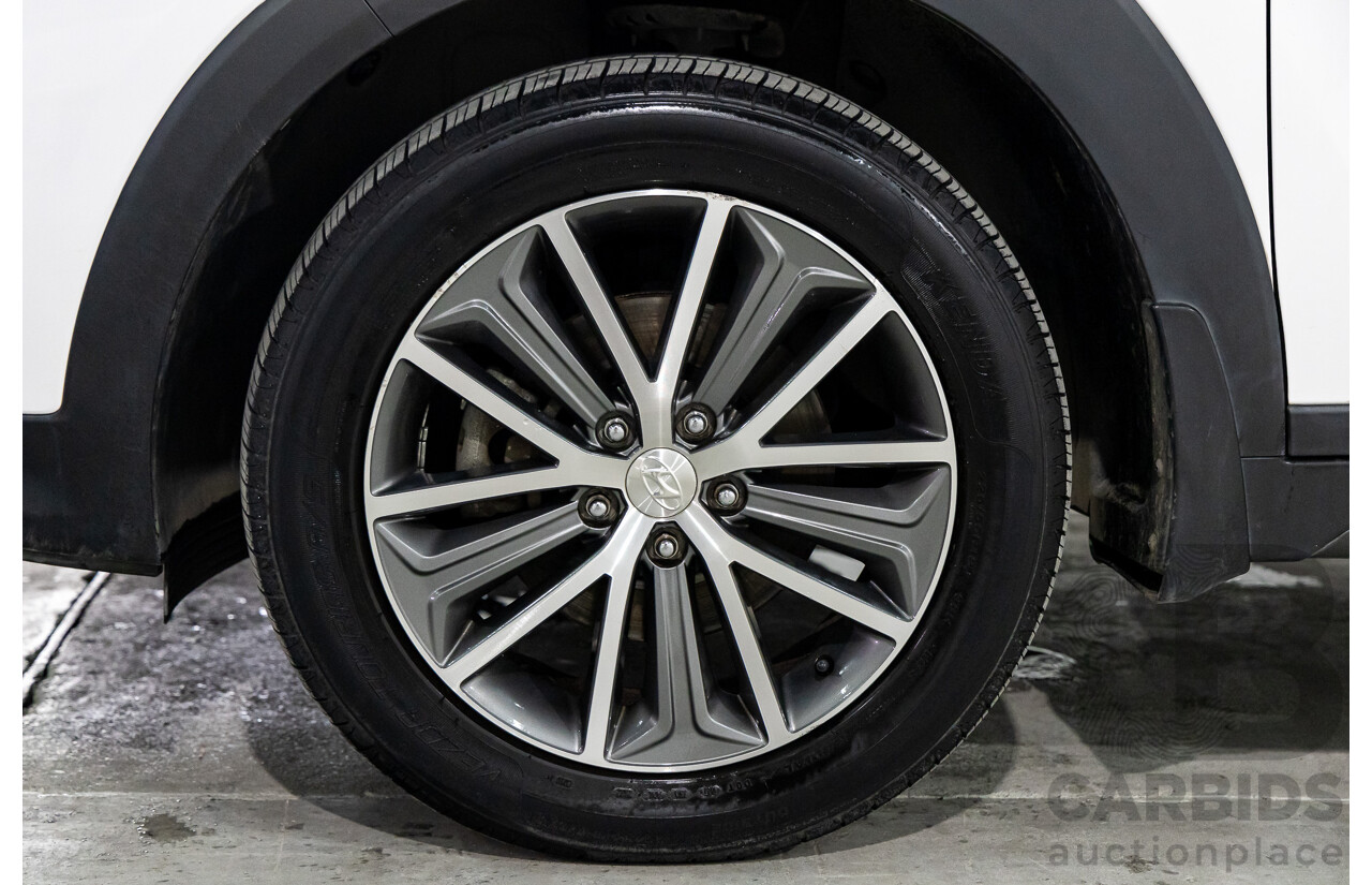 10/2015 Hyundai Tucson Active X (FWD) TL 4d Wagon Pure White 2.0L