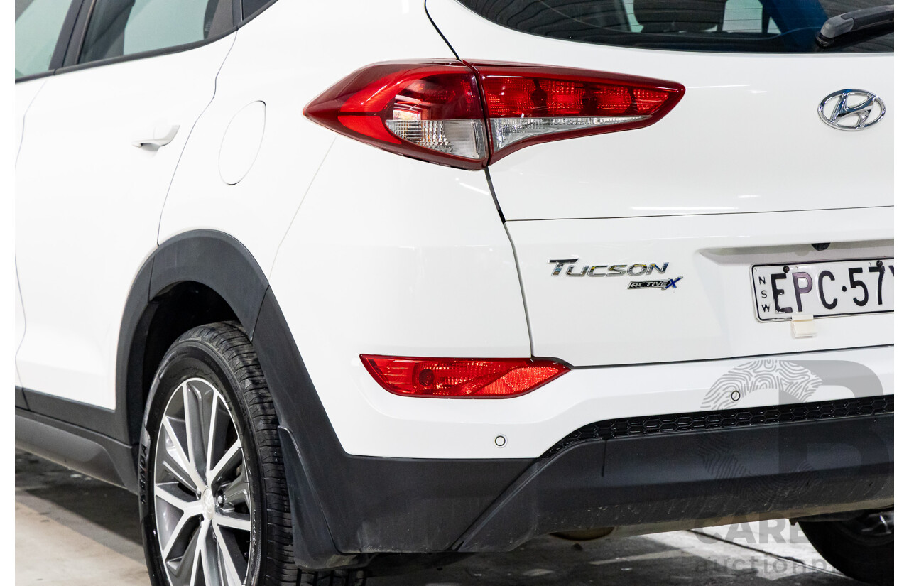 10/2015 Hyundai Tucson Active X (FWD) TL 4d Wagon Pure White 2.0L