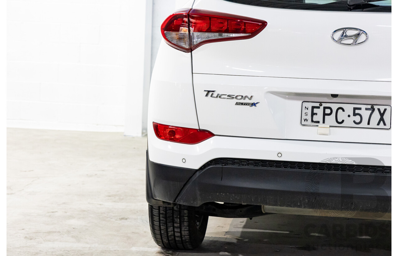 10/2015 Hyundai Tucson Active X (FWD) TL 4d Wagon Pure White 2.0L