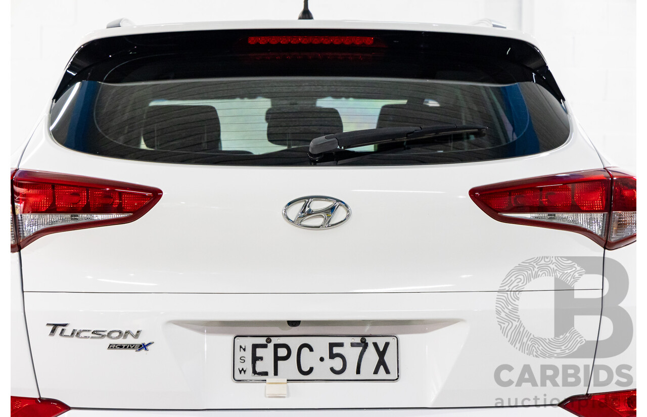 10/2015 Hyundai Tucson Active X (FWD) TL 4d Wagon Pure White 2.0L