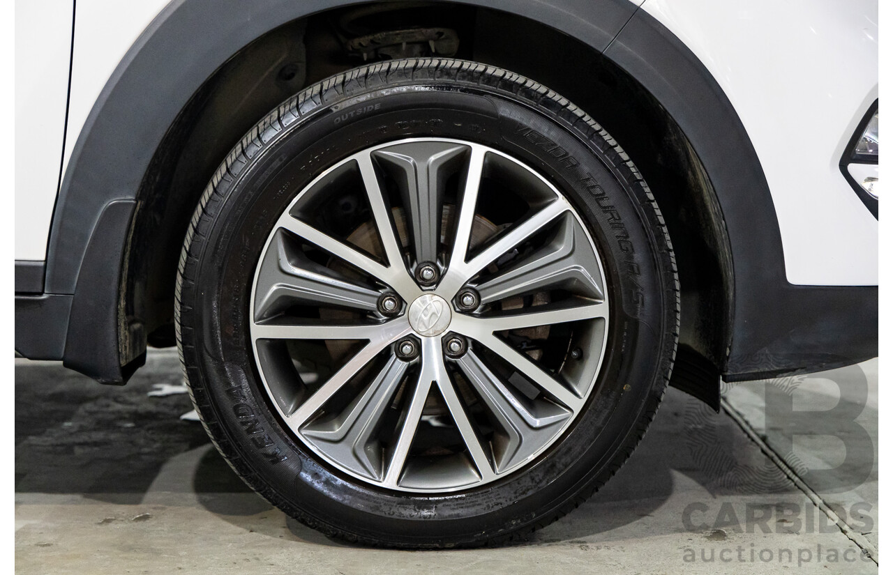 10/2015 Hyundai Tucson Active X (FWD) TL 4d Wagon Pure White 2.0L