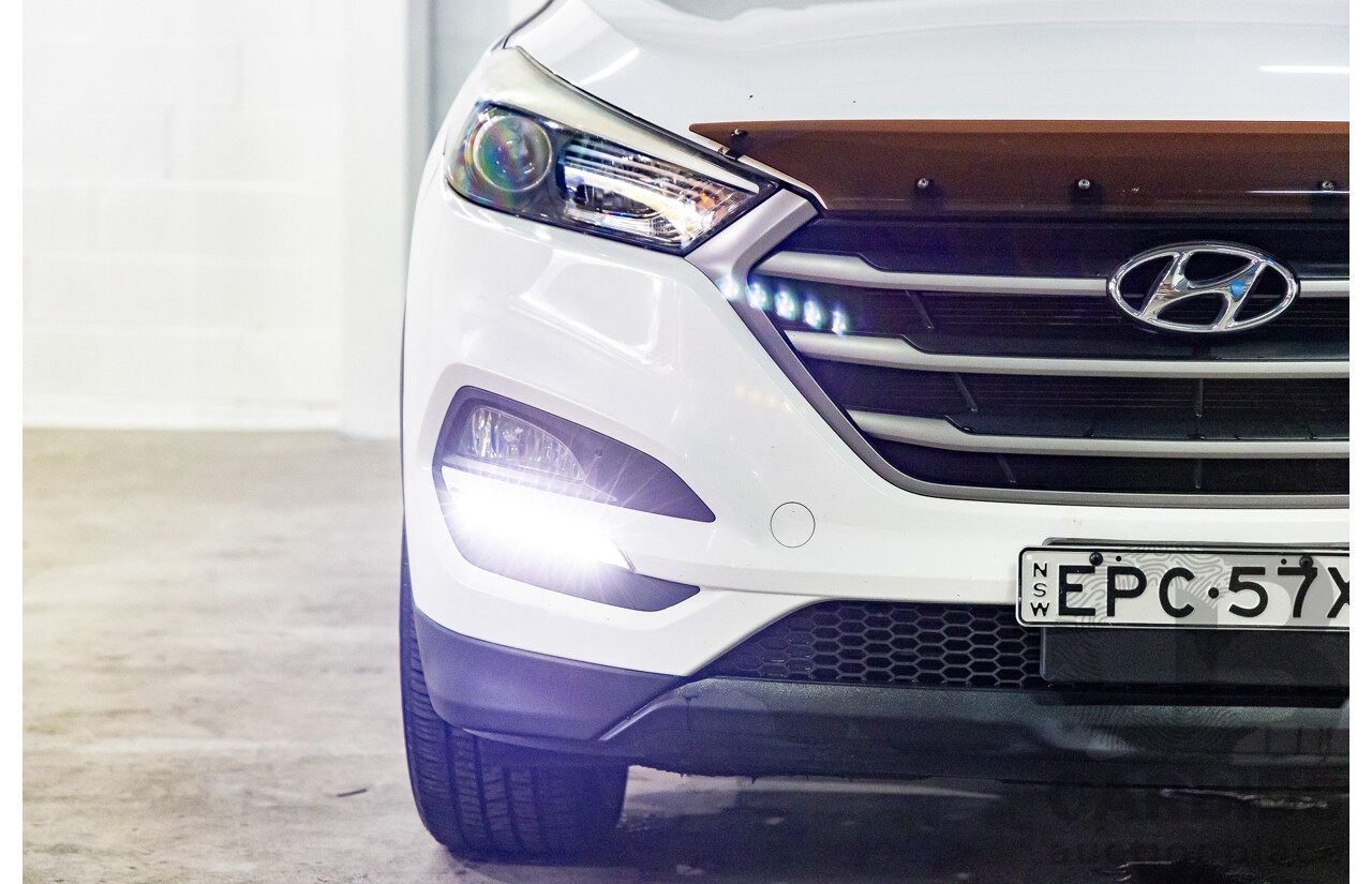 10/2015 Hyundai Tucson Active X (FWD) TL 4d Wagon Pure White 2.0L