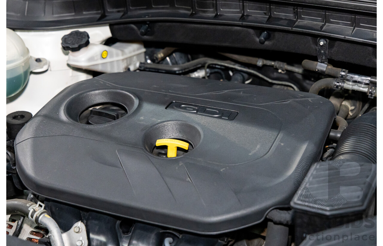 10/2015 Hyundai Tucson Active X (FWD) TL 4d Wagon Pure White 2.0L