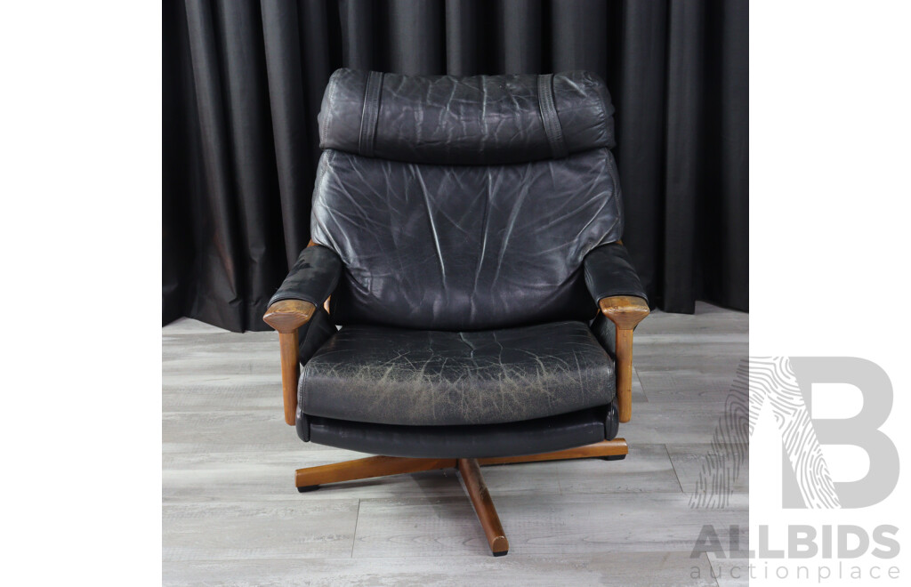 T21 Swivel Armchair by Fred Lowen for Tessa