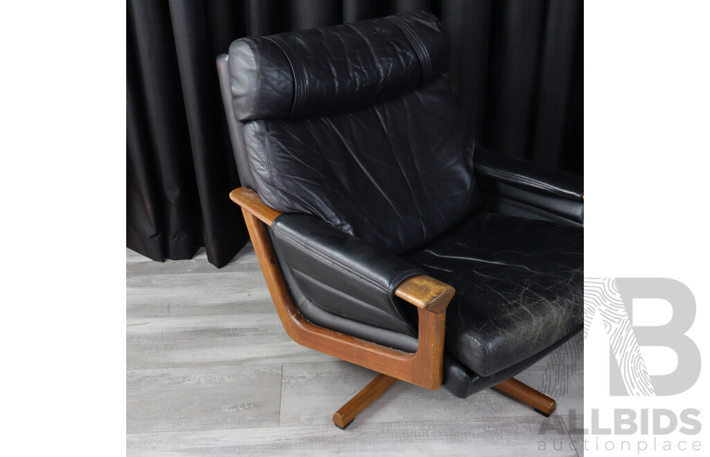 T21 Swivel Armchair by Fred Lowen for Tessa