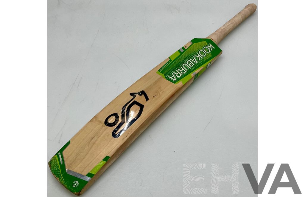 Kookaburra Kahuna Pro 1.0 Cricket Bat