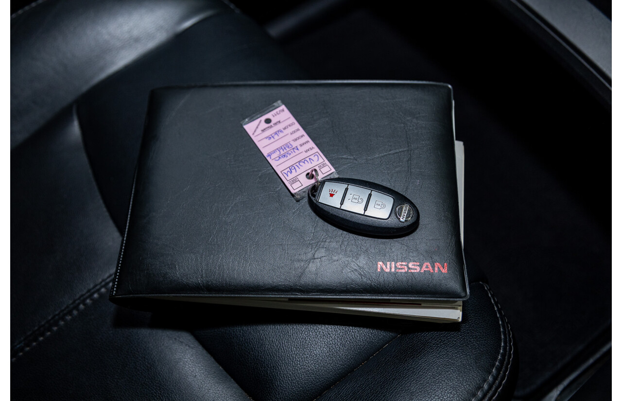 10/2014 Nissan Pathfinder ST-L R52 4d Wagon Ivory Pearl White V6 3.5L