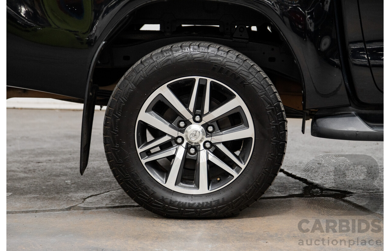 07/2017 Toyota Hilux SR5 (4x4) N80 GUN126R Dual Cab Eclipse Black Turbo Diesel 2.8L