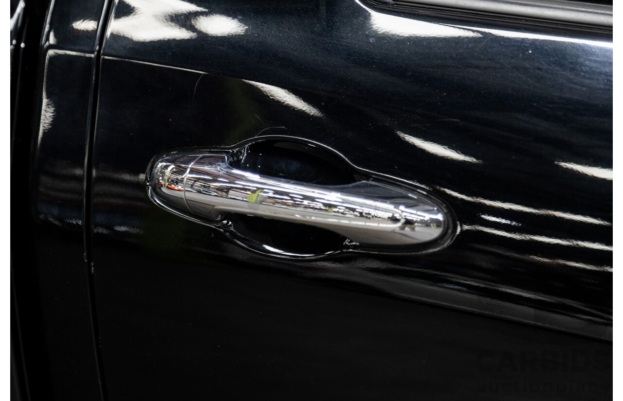 07/2017 Toyota Hilux SR5 (4x4) N80 GUN126R Dual Cab Eclipse Black Turbo Diesel 2.8L