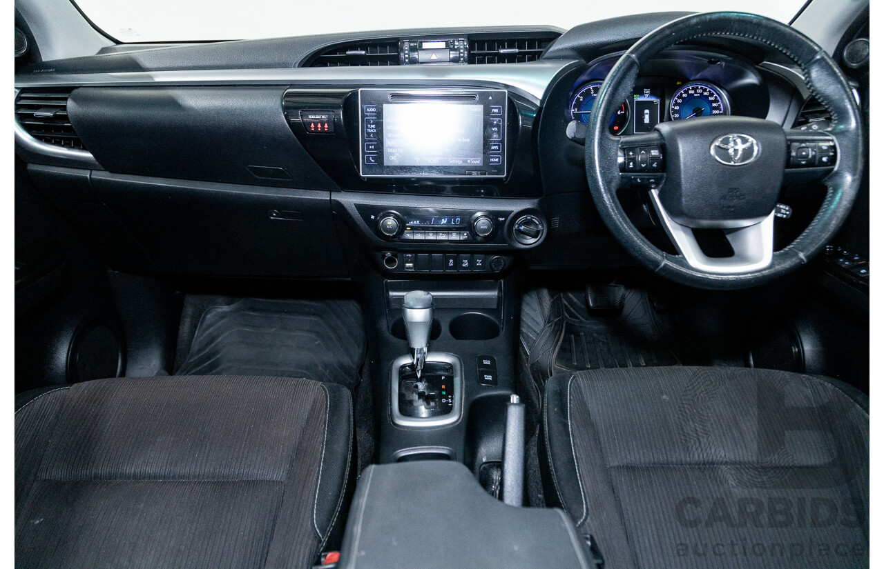 07/2017 Toyota Hilux SR5 (4x4) N80 GUN126R Dual Cab Eclipse Black Turbo Diesel 2.8L