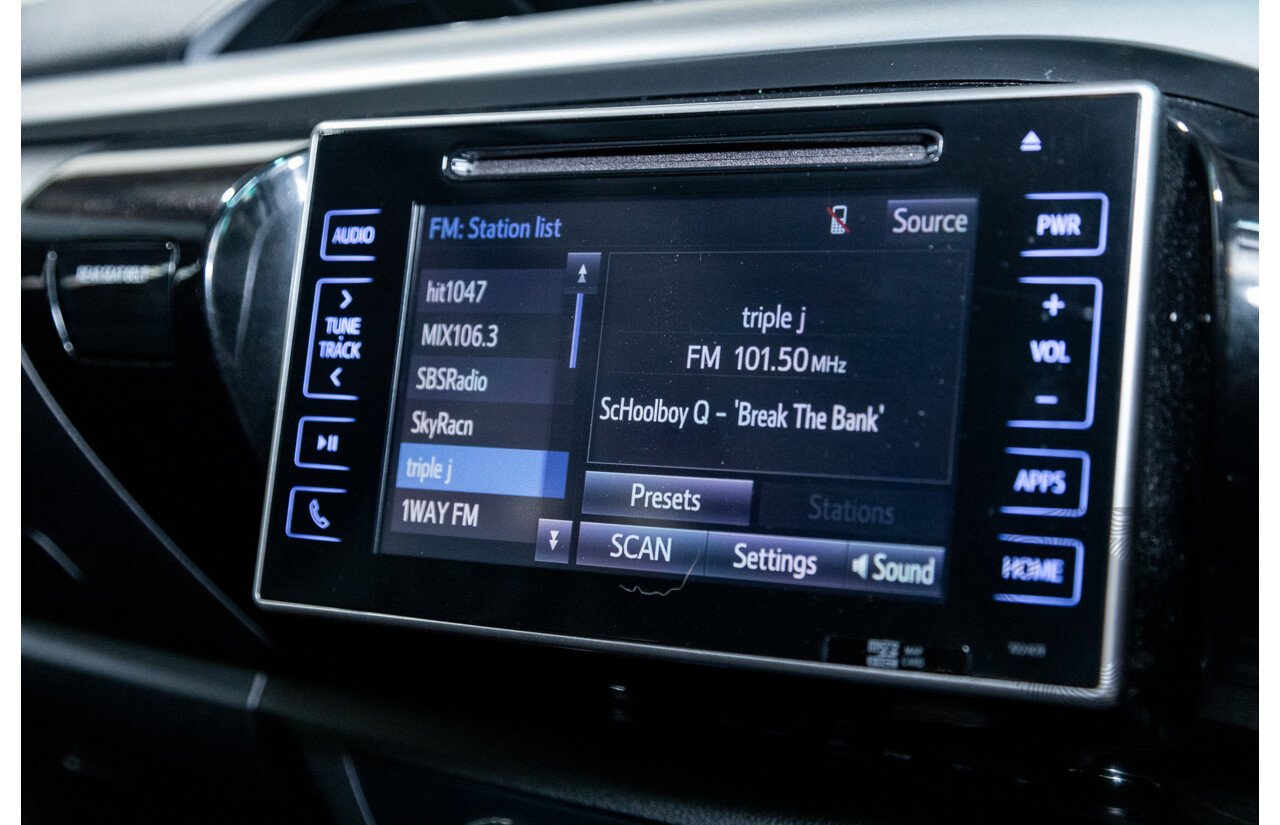 07/2017 Toyota Hilux SR5 (4x4) N80 GUN126R Dual Cab Eclipse Black Turbo Diesel 2.8L