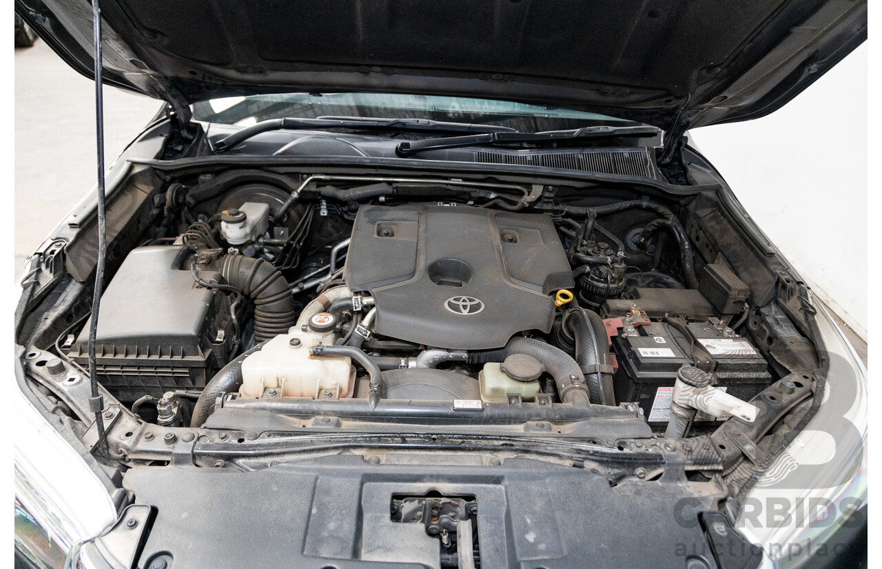 07/2017 Toyota Hilux SR5 (4x4) N80 GUN126R Dual Cab Eclipse Black Turbo Diesel 2.8L