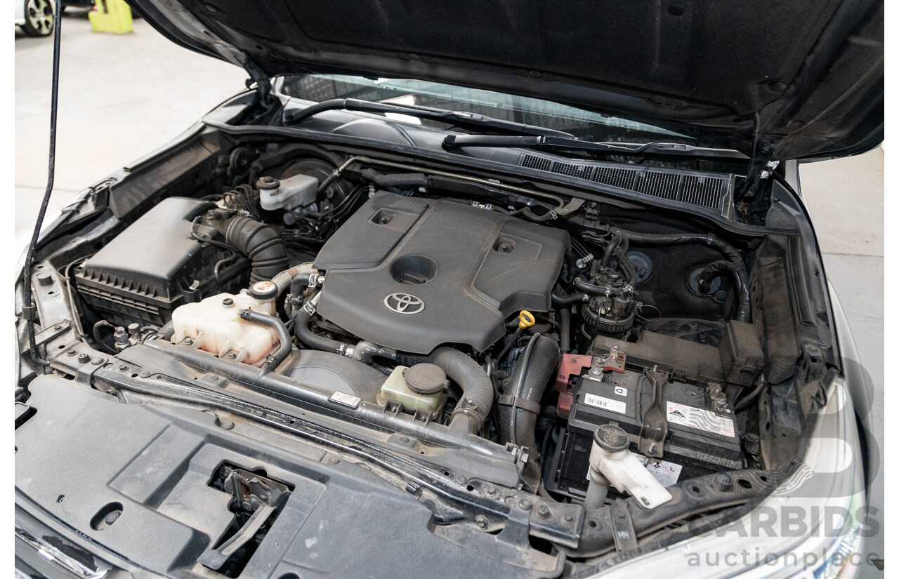 07/2017 Toyota Hilux SR5 (4x4) N80 GUN126R Dual Cab Eclipse Black Turbo Diesel 2.8L