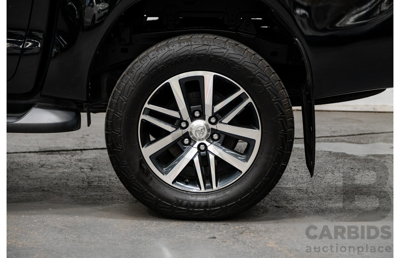 07/2017 Toyota Hilux SR5 (4x4) N80 GUN126R Dual Cab Eclipse Black Turbo Diesel 2.8L