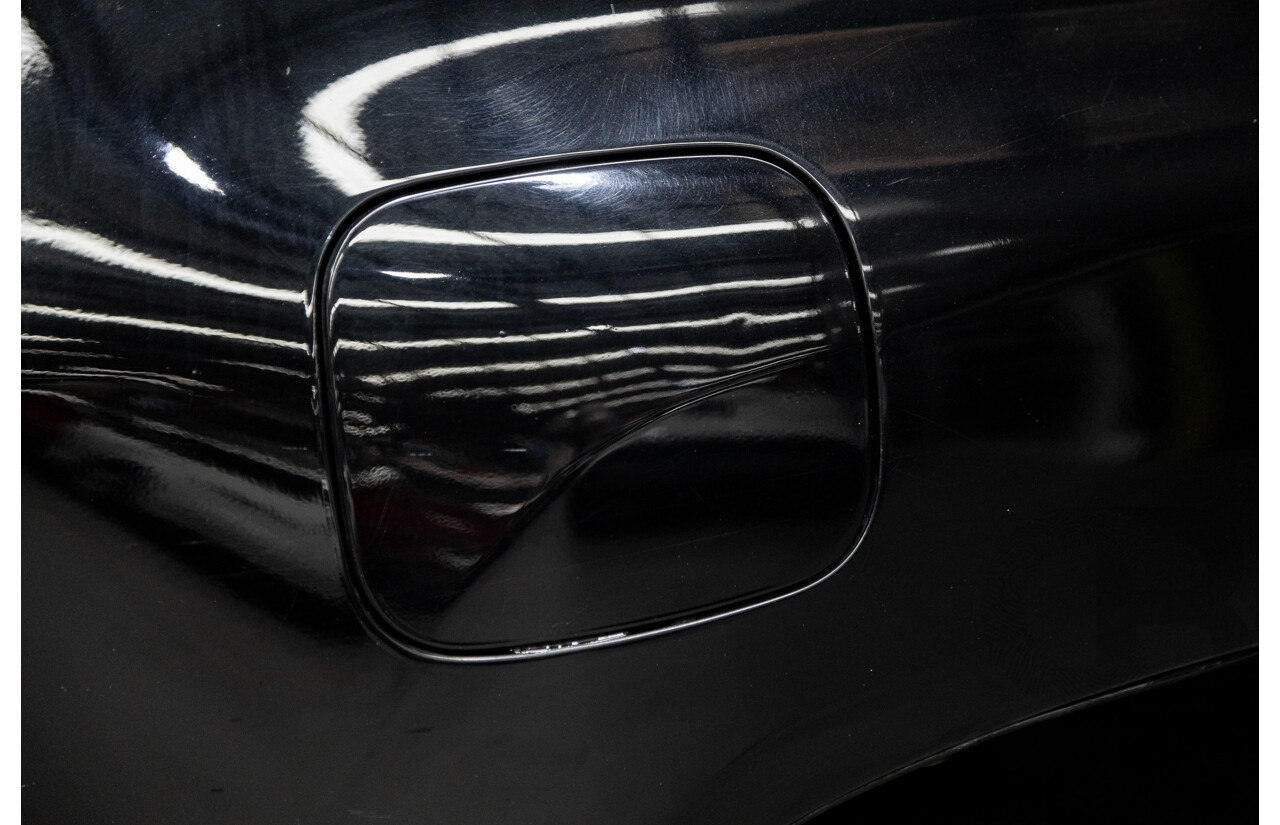 07/2017 Toyota Hilux SR5 (4x4) N80 GUN126R Dual Cab Eclipse Black Turbo Diesel 2.8L