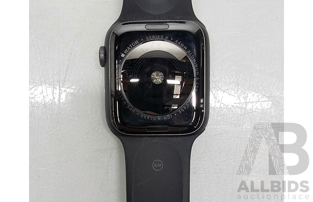 Apple Watch Series 4 (Black)