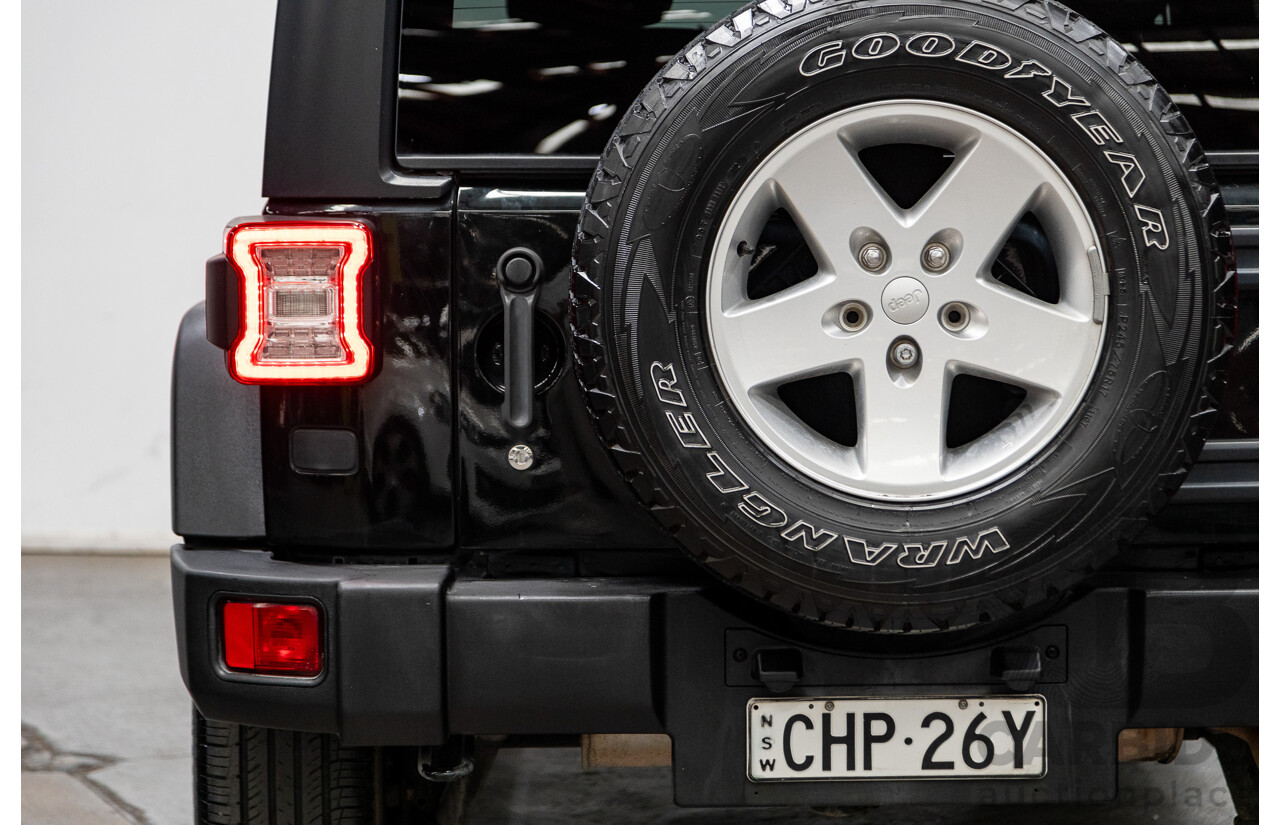 7/2012 Jeep Wrangler Unlimited Sport (4x4) JK MY13 4d Hardtop Dark Green 3.6L