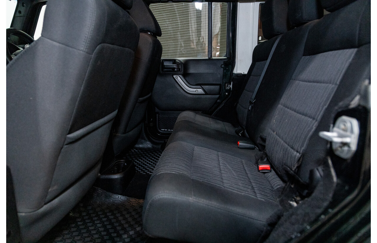 7/2012 Jeep Wrangler Unlimited Sport (4x4) JK MY13 4d Hardtop Dark Green 3.6L