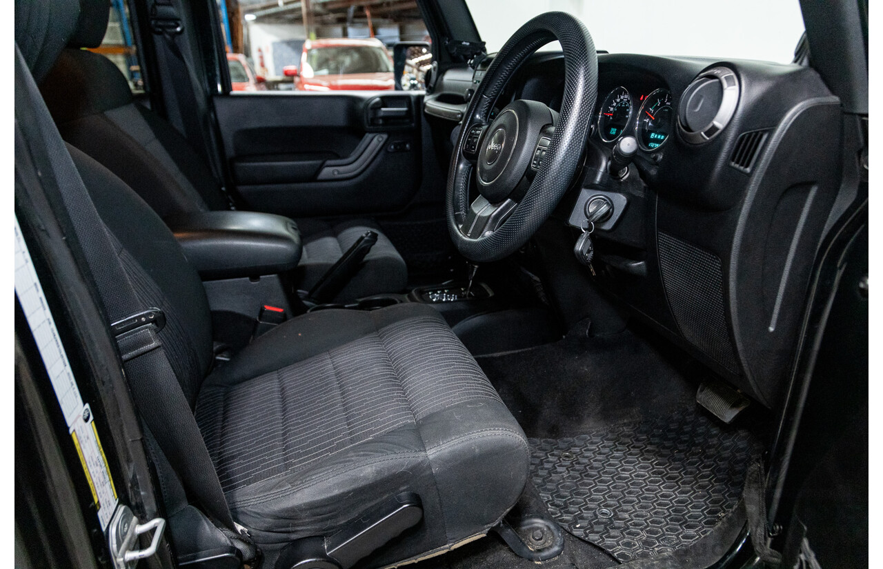 7/2012 Jeep Wrangler Unlimited Sport (4x4) JK MY13 4d Hardtop Dark Green 3.6L