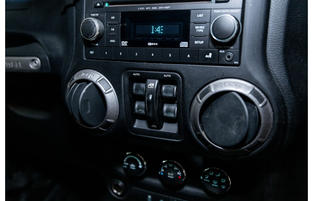 7/2012 Jeep Wrangler Unlimited Sport (4x4) JK MY13 4d Hardtop Dark Green 3.6L