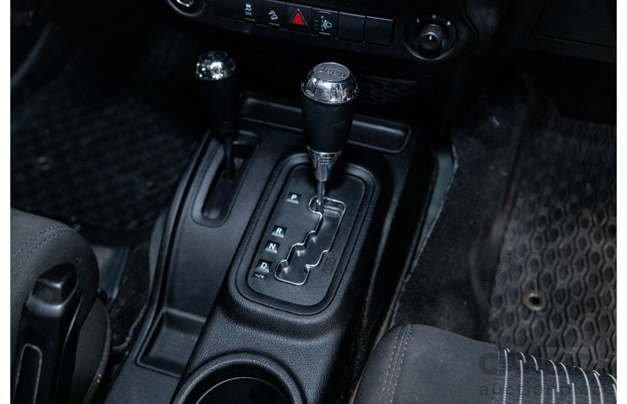 7/2012 Jeep Wrangler Unlimited Sport (4x4) JK MY13 4d Hardtop Dark Green 3.6L