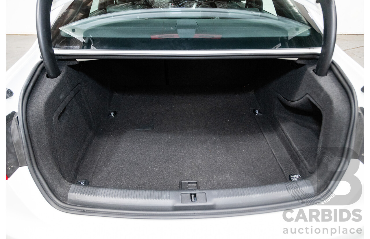 12/2015 Audi A4 2.0 TFSI S-Line Quattro (AWD) B8 (8K) 4d Sedan Ibis White 2.0L Turbo