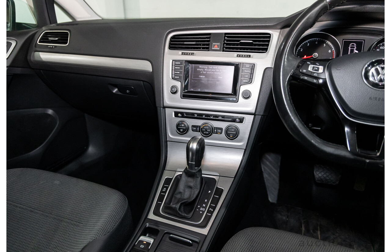 7/2014 Volkswagen Golf 90 TSI Comfortline AU MY14 4d Wagon Pure White Turbo 1.4L