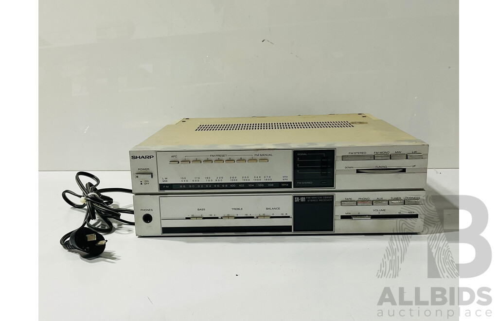 Vintage SA-101 FM/MW/LW 3 Band Stereo Receiver