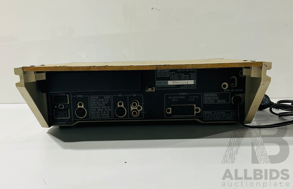 Vintage SA-101 FM/MW/LW 3 Band Stereo Receiver