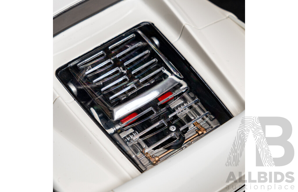 GT Spirit 2013 Ferrari F50 LBWK Liberty Walk LB Works White GT437 1:18 Scale Model Car - New