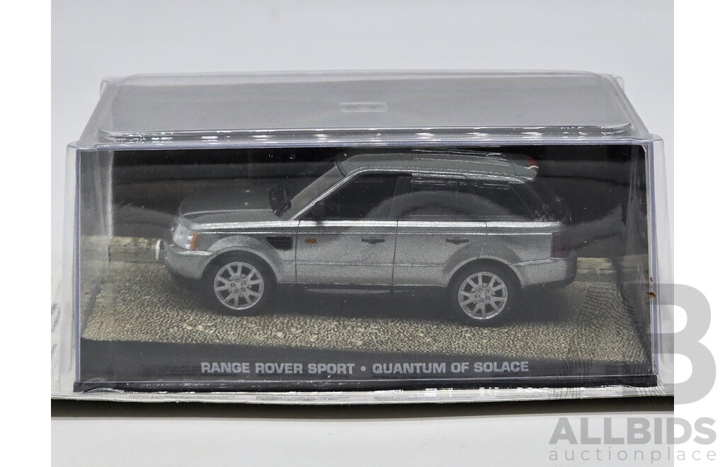 GE Fabbri Ltd 2008 Land Rover Range Rover Sport HSE Silver - James Bond 007 Quantam of Solace 1:43 Scale Model Car - Sealed in Blister