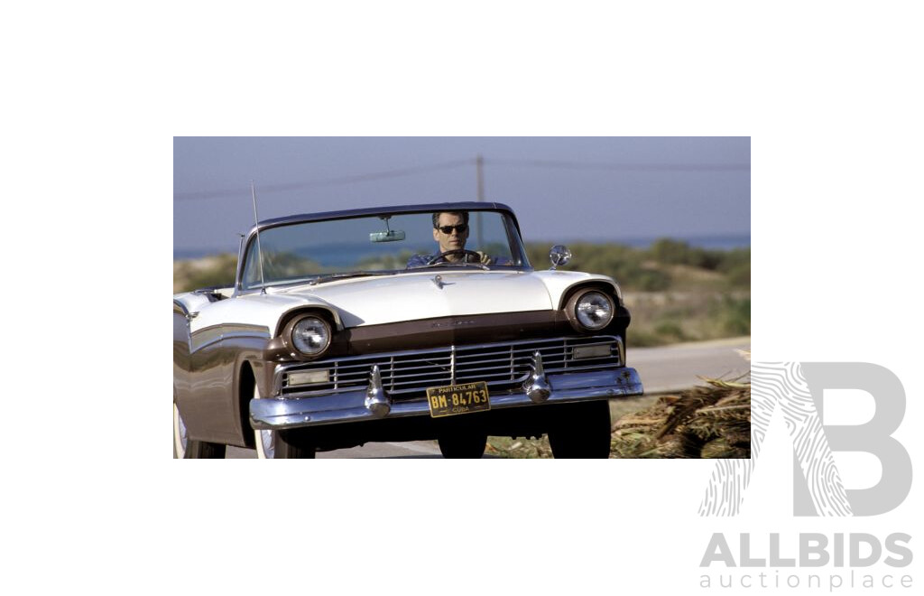 GE Fabbri Ltd 1957 Ford Fairlane 500 Sunliner Two Tone - James Bond 007 Die Another Day 1:43 Scale Model Car - Sealed in Blister