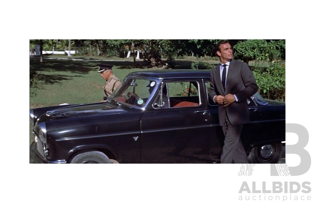 GE Fabbri Ltd 1959 Ford Consul MkII Black - James Bond 007 Dr No 1:43 Scale Model Car - Sealed in Blister