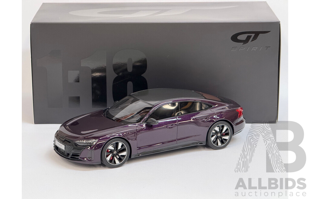 GT Spirit 2021 Audi GT RS E-Tron Velvet Violet GT392 1:18 Scale Model Car - New