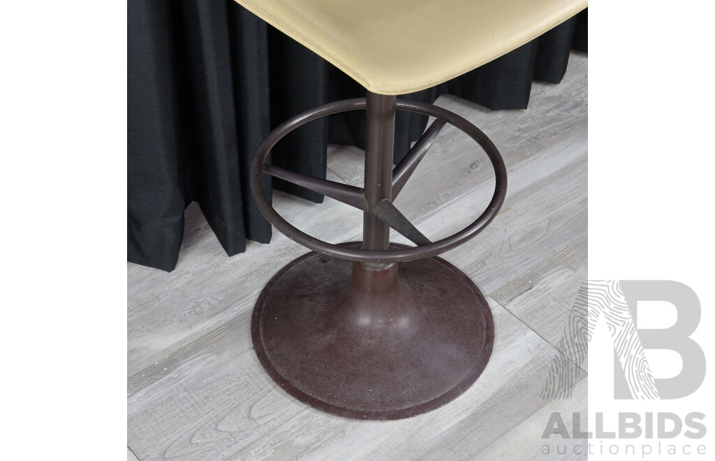 Set of Five Hobnob Barstools by Sebel