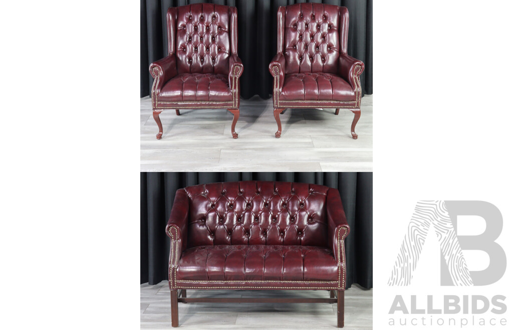 Three Piece Queen Anne Style Vinyl Lounge Suite