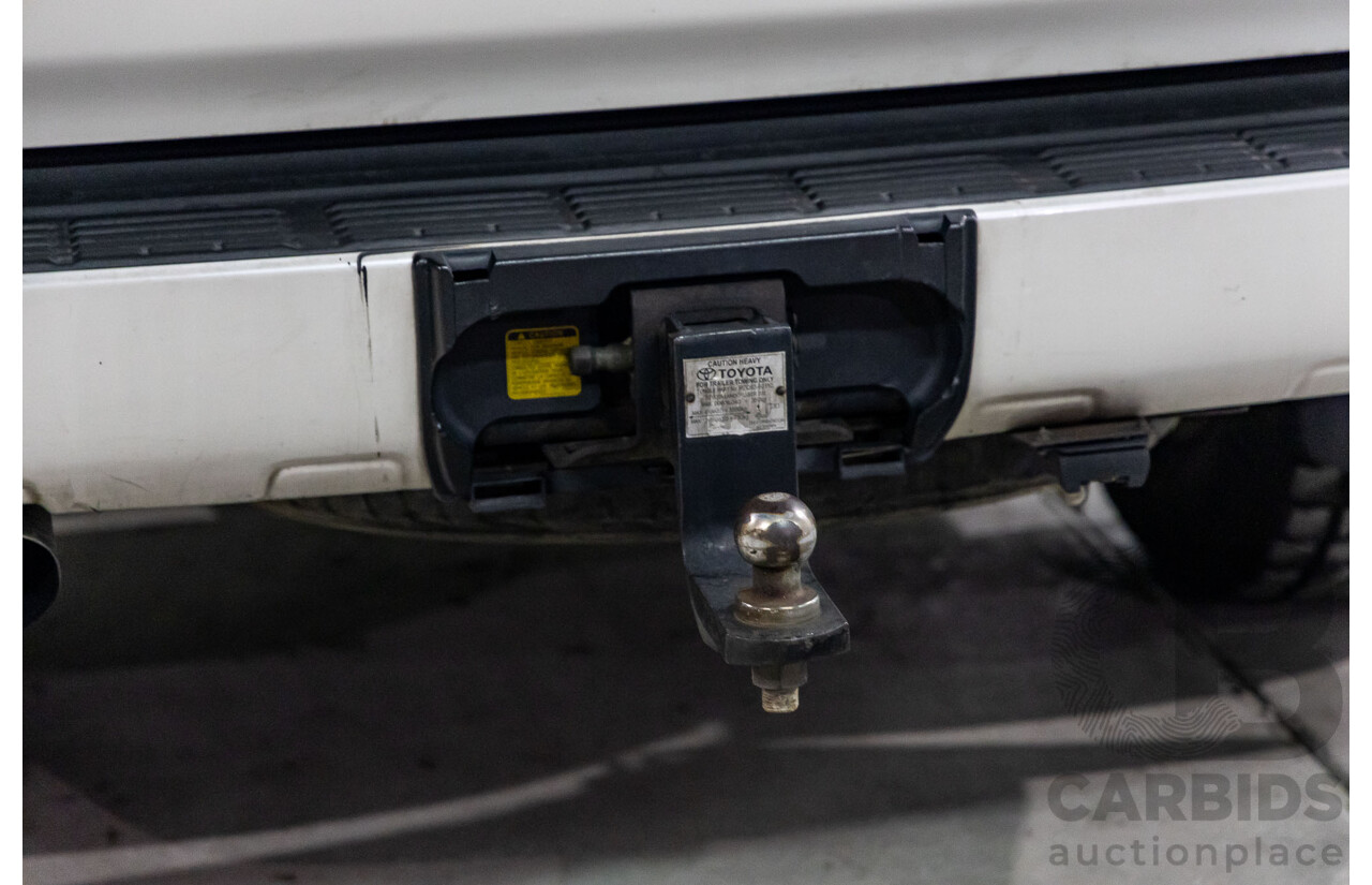 1/2008 Toyota Landcruiser Sahara (4x4) VDJ200R 4d Wagon Crystal Pearl Turbo Diesel V8 4.5L - 7 Seater