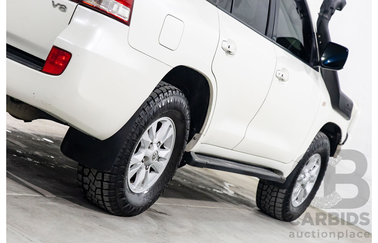 1/2008 Toyota Landcruiser Sahara (4x4) VDJ200R 4d Wagon Crystal Pearl Turbo Diesel V8 4.5L - 7 Seater