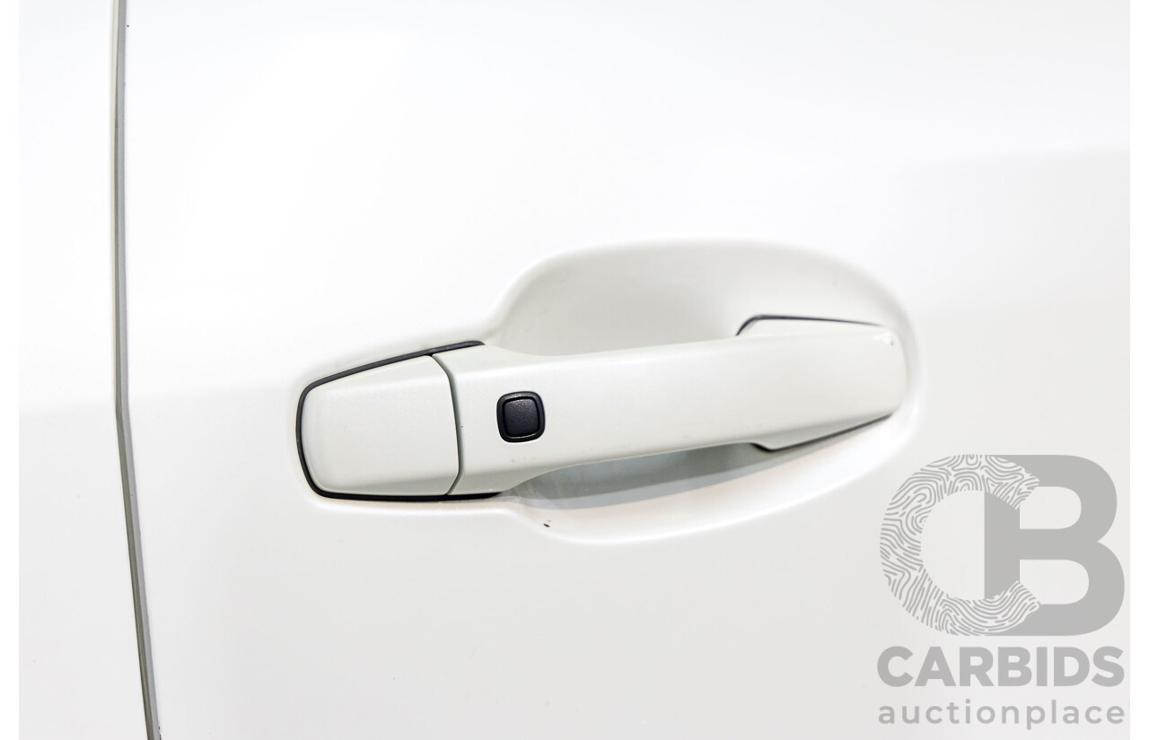 1/2008 Toyota Landcruiser Sahara (4x4) VDJ200R 4d Wagon Crystal Pearl Turbo Diesel V8 4.5L - 7 Seater