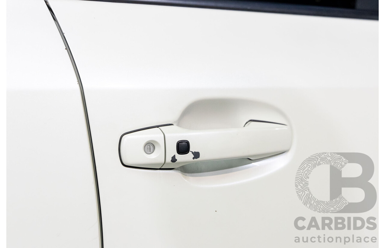 1/2008 Toyota Landcruiser Sahara (4x4) VDJ200R 4d Wagon Crystal Pearl Turbo Diesel V8 4.5L - 7 Seater