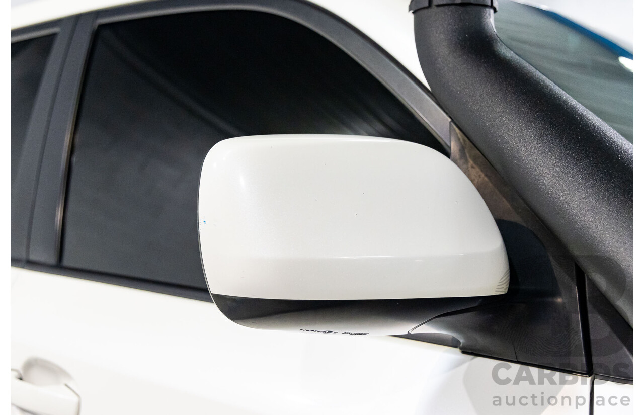 1/2008 Toyota Landcruiser Sahara (4x4) VDJ200R 4d Wagon Crystal Pearl Turbo Diesel V8 4.5L - 7 Seater