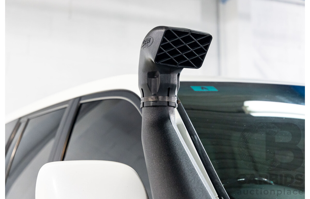 1/2008 Toyota Landcruiser Sahara (4x4) VDJ200R 4d Wagon Crystal Pearl Turbo Diesel V8 4.5L - 7 Seater