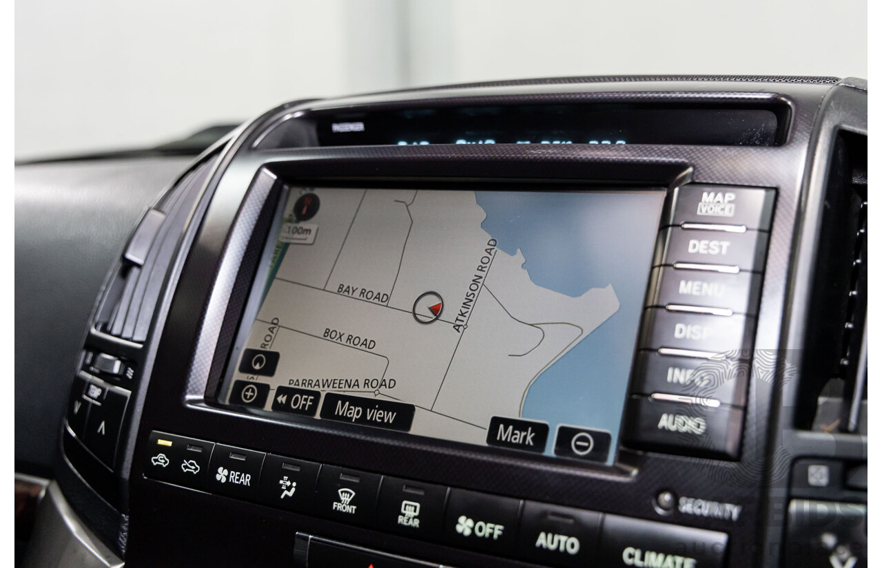 1/2008 Toyota Landcruiser Sahara (4x4) VDJ200R 4d Wagon Crystal Pearl Turbo Diesel V8 4.5L - 7 Seater